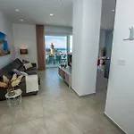 شقة Clifftop Modern *
