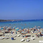 شقة Clifftop Modern