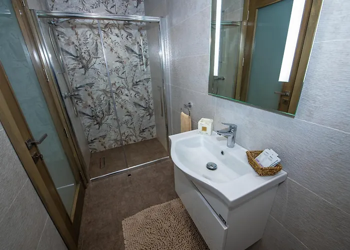 Clifftop Modern 아파트 *