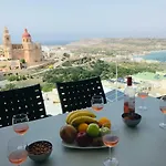 Clifftop Modern Апартаменты *