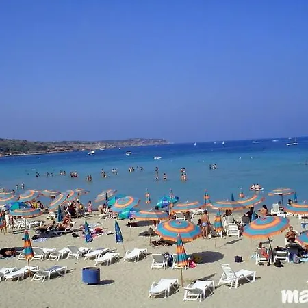 Апартаменты Clifftop Modern