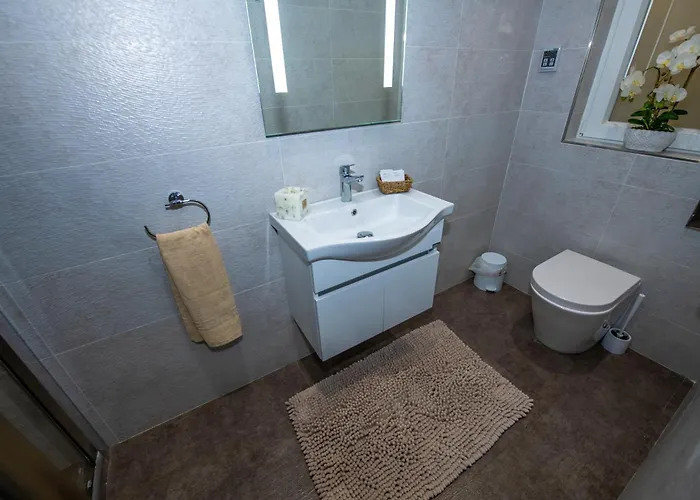 Clifftop Modern شقة *