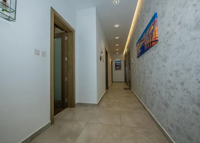 Clifftop Modern شقة *